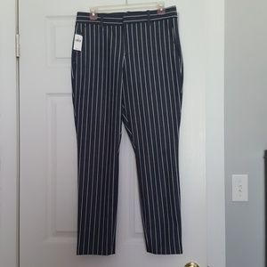 Striped Skinny Ankle Pants w/ Smoothing Pockets